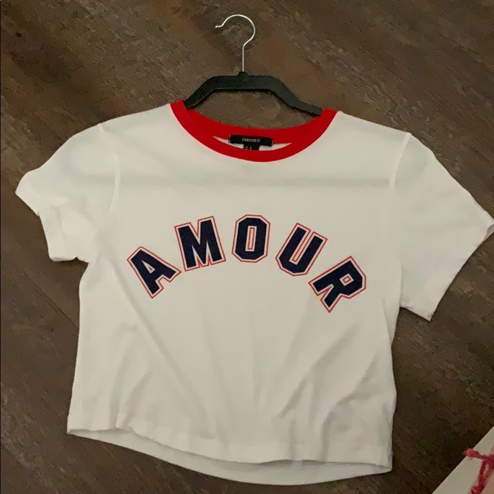 crop top tee